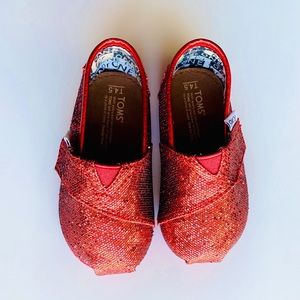 TOMS | Toddler Red Glitter Shoes